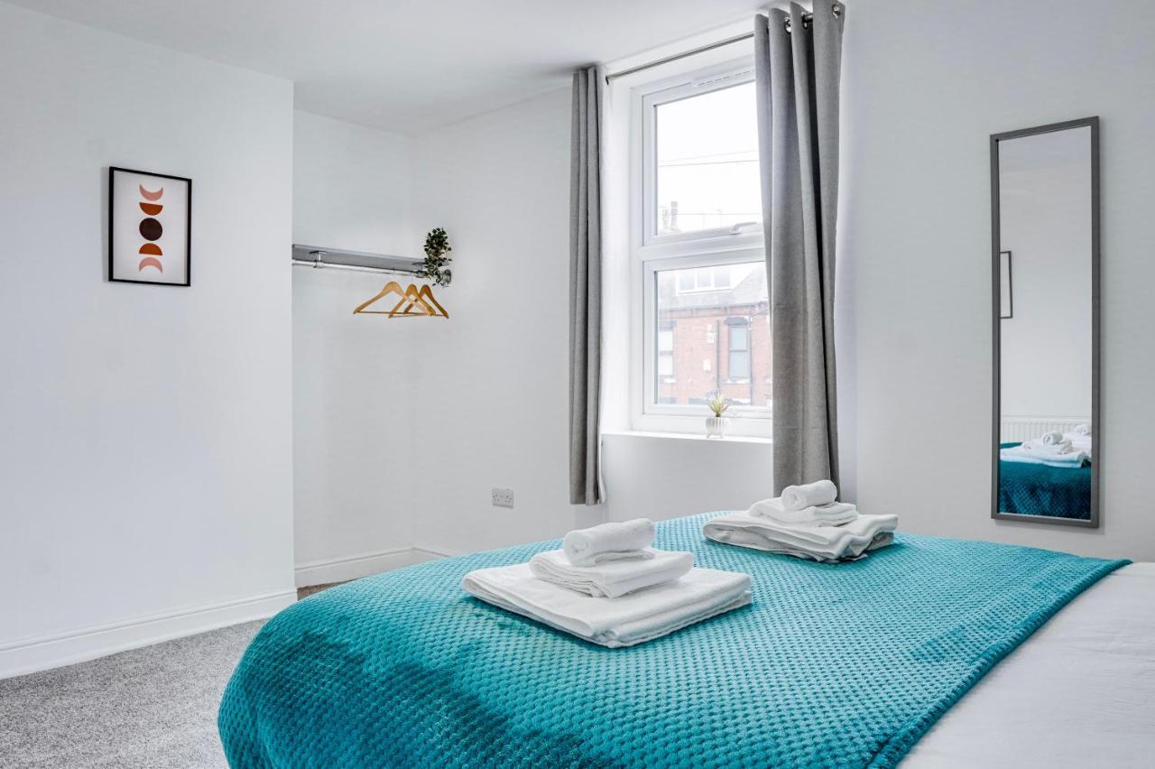 Spacious 4 Bedroom House Near Leeds Cc Beeston Hill Luaran gambar