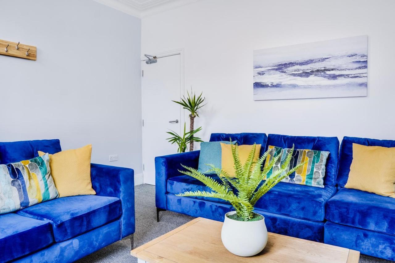 Spacious 4 Bedroom House Near Leeds Cc Beeston Hill Luaran gambar