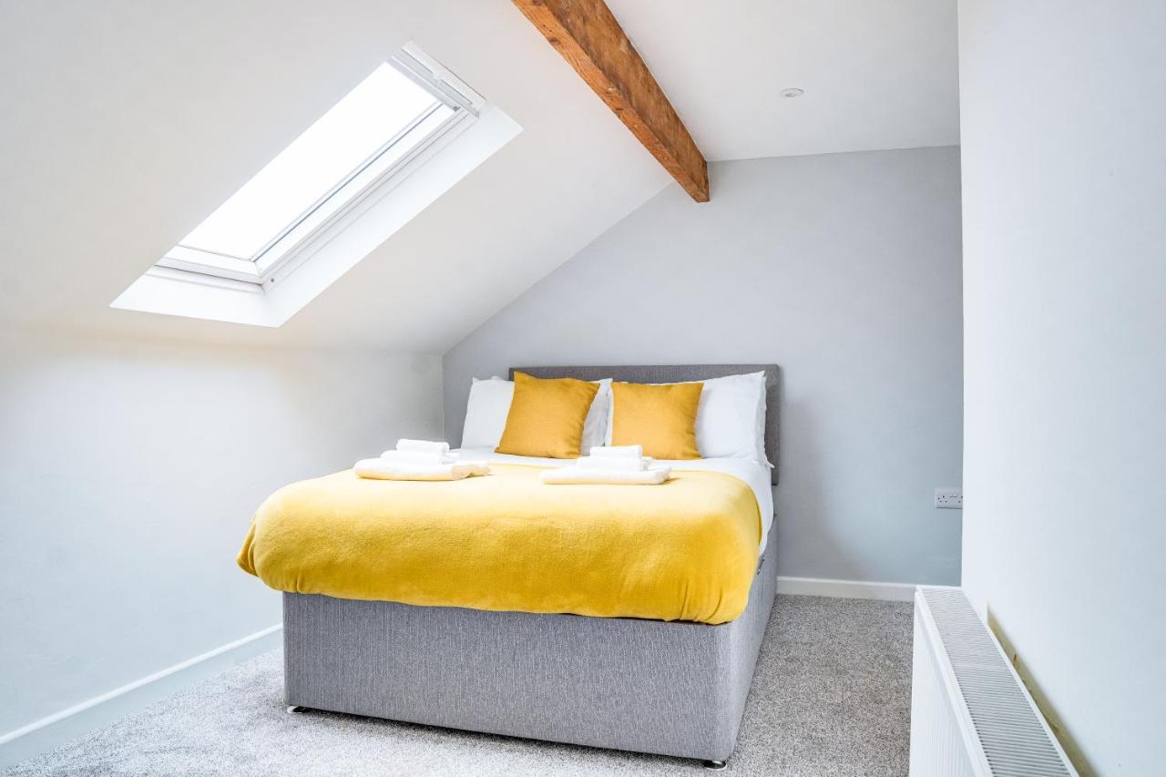 Spacious 4 Bedroom House Near Leeds Cc Beeston Hill Luaran gambar