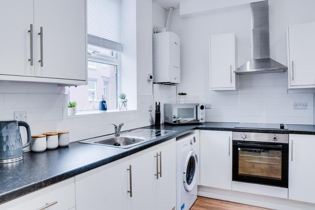Spacious 4 Bedroom House Near Leeds Cc Beeston Hill Luaran gambar